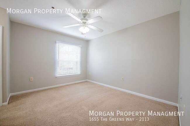 Building Photo - 1655 The Greens Way