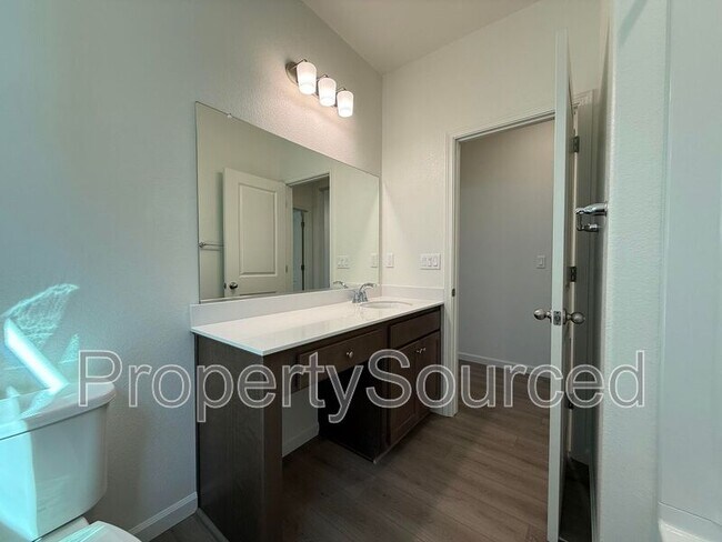 Building Photo - 2454 Cortese St