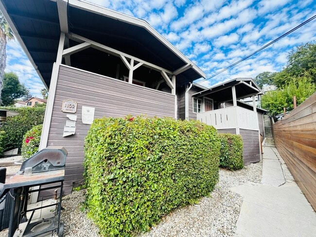 Building Photo - 1102 Westerly Ter