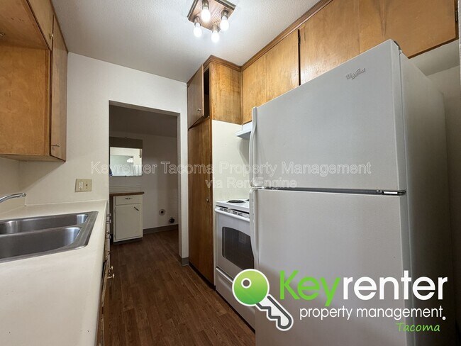 Building Photo - 5720 62nd St W