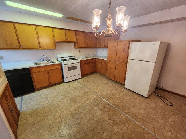 Building Photo - 205 Indiana Rd