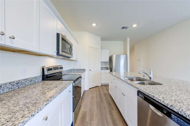 Building Photo - 5903 Grantgrala Dr