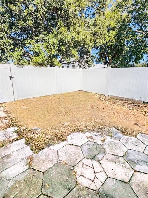 Building Photo - 1310 9th Ave N