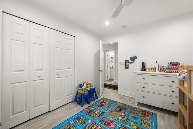 Building Photo - 2909 Hargill Dr