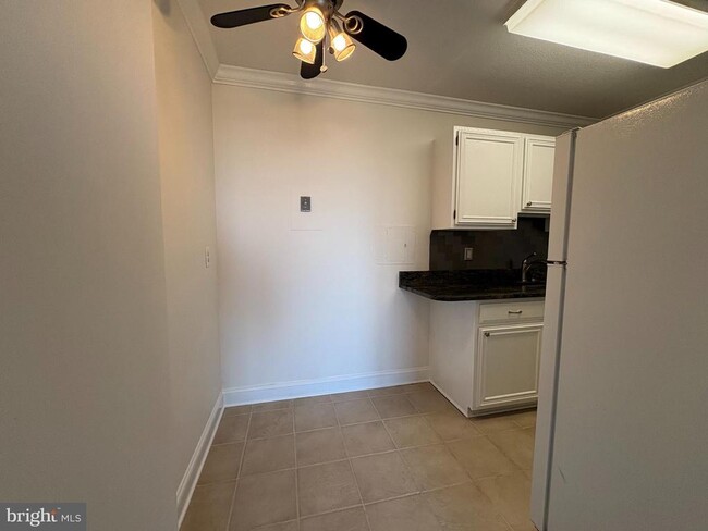 Building Photo - 501 Slaters Ln