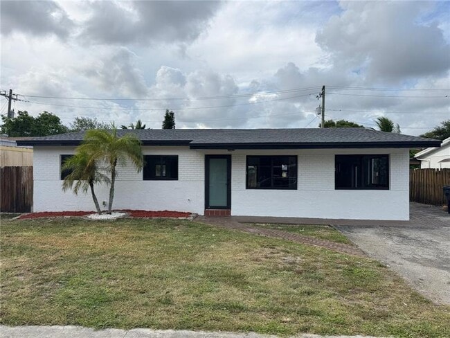 Building Photo - 7161 Pershing St