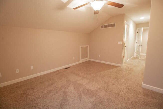 Building Photo - 7413 Rosedown Dr