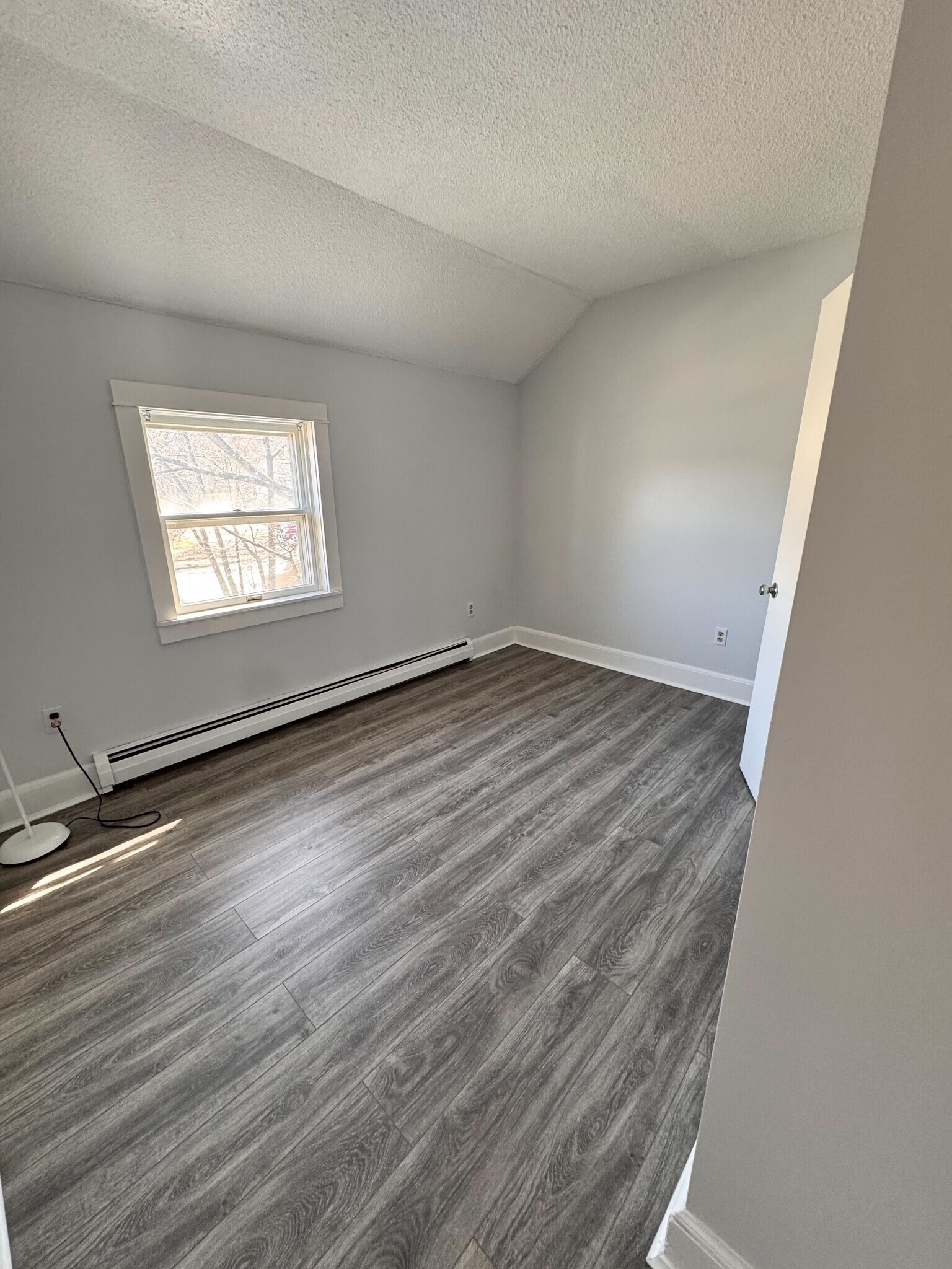 Building Photo - 317 S Main St