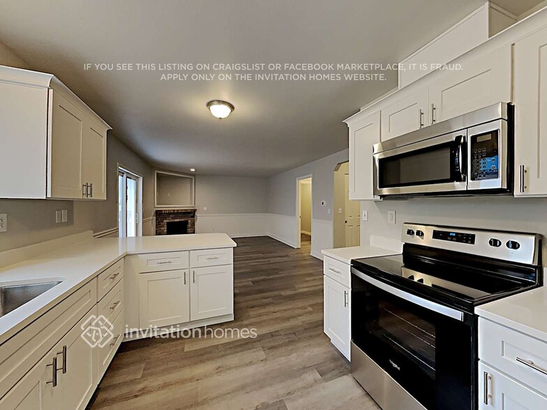 Building Photo - 1610 199th Street Ct E