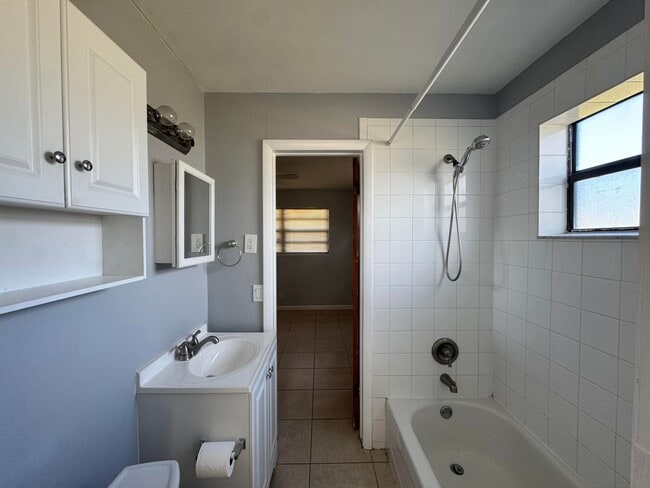 Building Photo - 8761 40th Ter N