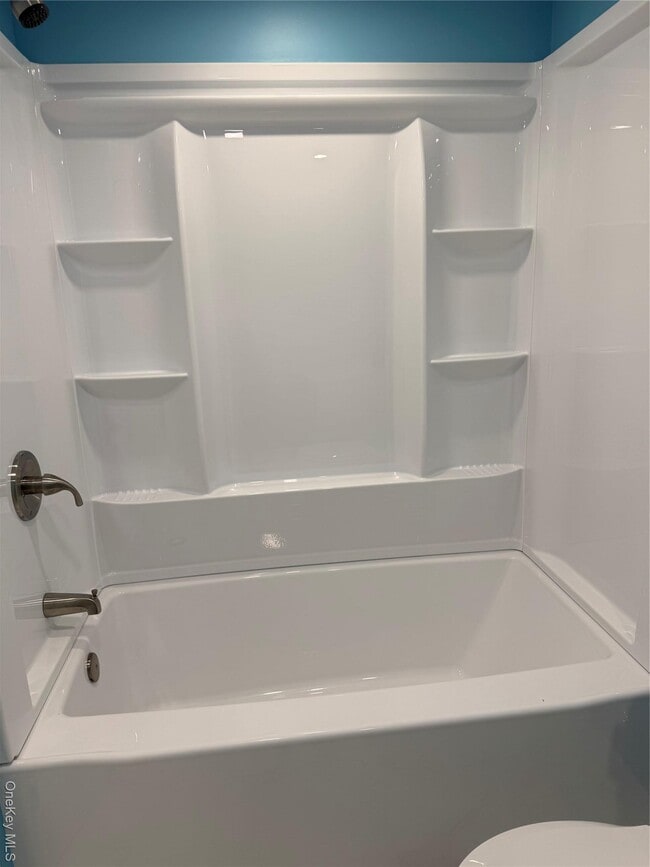 Building Photo - 2126 NY-17K