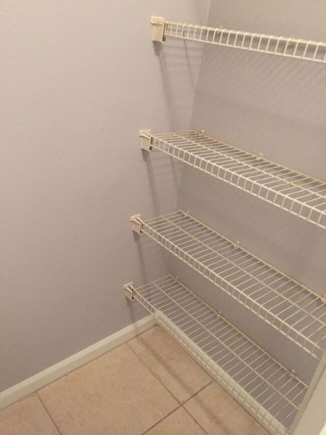 Building Photo - Nice 2B/2B condo for rent on N Gate Pkwy