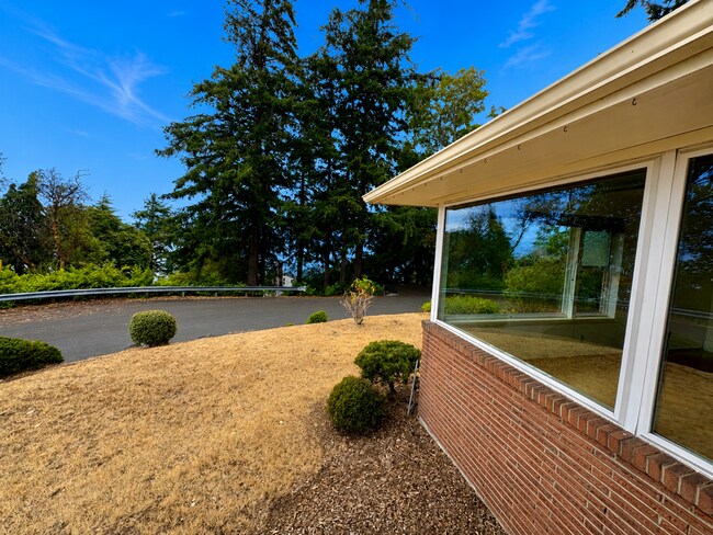 Building Photo - 2122 NW 190th St