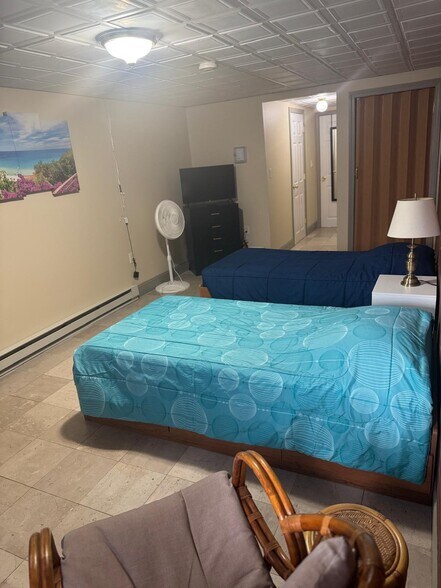 Building Photo - 31 Tapley Ave