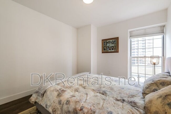 Building Photo - 199 14th St NE