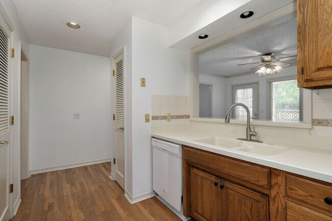 Building Photo - Charming 3 Bed | 2 Bath Home with Beautiful Outdoor Living