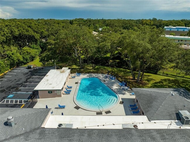 Building Photo - 2552 Bramblewood Dr W