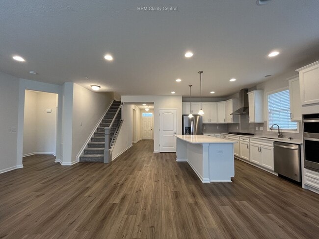 Building Photo - COMING SOON! Beautiful 3-Bed, 3-Bath Home ...