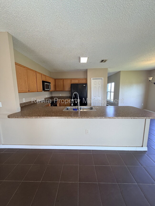 Building Photo - 2225 Rio Grande Canyon Loop