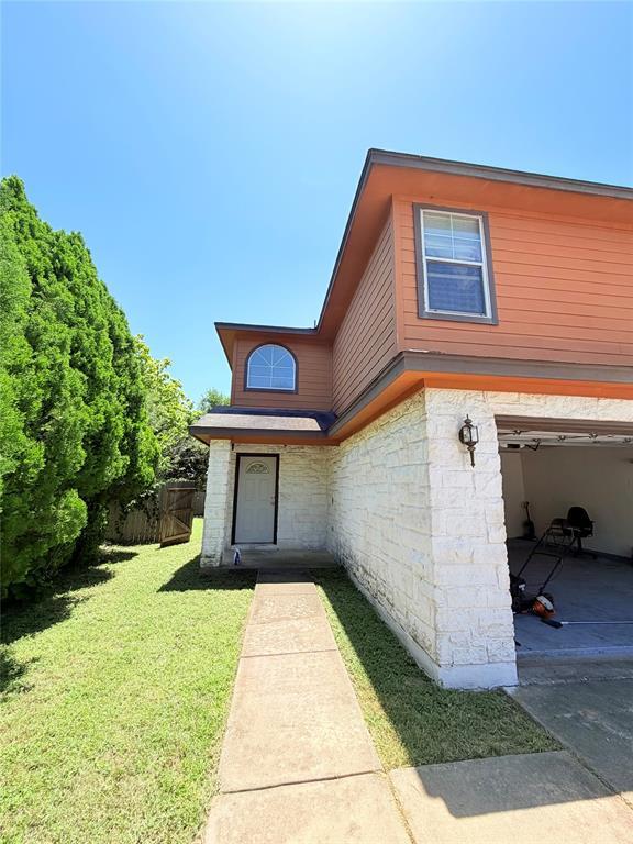 Building Photo - 13609 Letti Ln