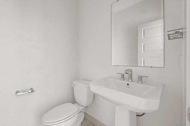 Building Photo - 29231 Red Rocks Pk Dr