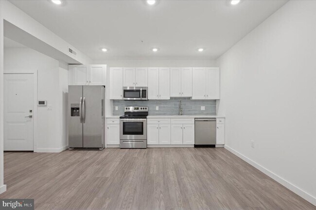 Building Photo - 1617 Ridge Ave