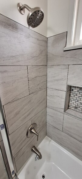 Building Photo - 11028 1/2 Strathmore Dr