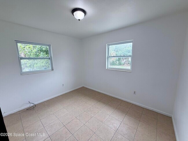 Building Photo - 2107 Little John Rd