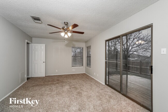 Building Photo - 7915 Millers Trail
