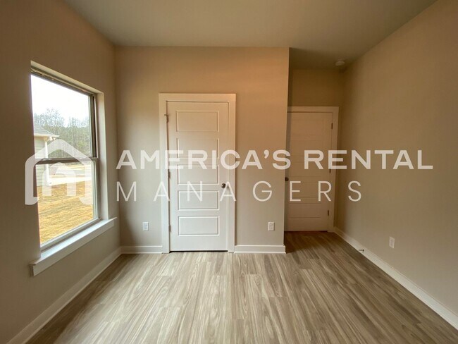 Building Photo - Home for Rent in Jemison, A!!   Sign a 13 month lease by 3/31 to GET 1 MONTH FREE RENT!!