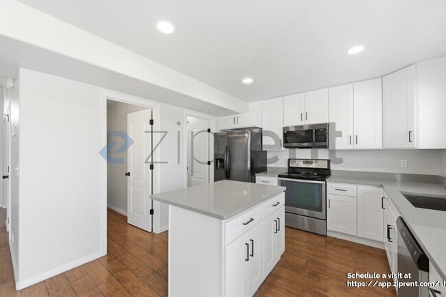 Building Photo - 7052 Devonna Rd