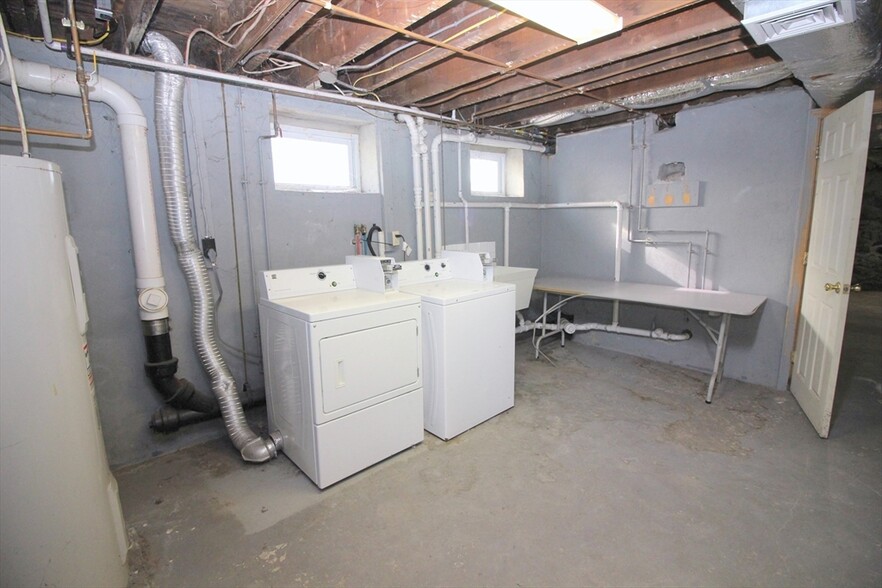 Building Photo - 206 Corey Rd