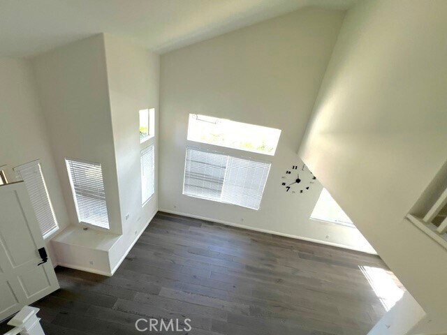 Building Photo - 27 Del Sonterra