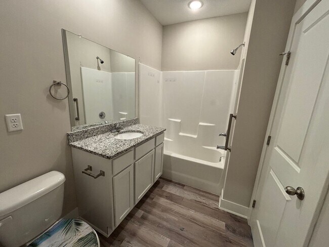 Building Photo - For Rent – Beautiful 3 Bed | 2 Bath Single-Family Home in Valley Center School District