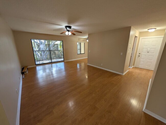 Building Photo - Spacious 2BR Retreat Near Beaches & Dining