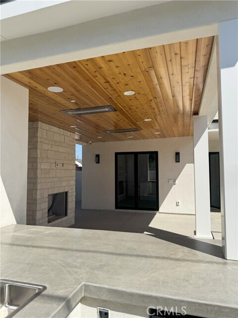 Building Photo - 3312 Kenilworth Dr