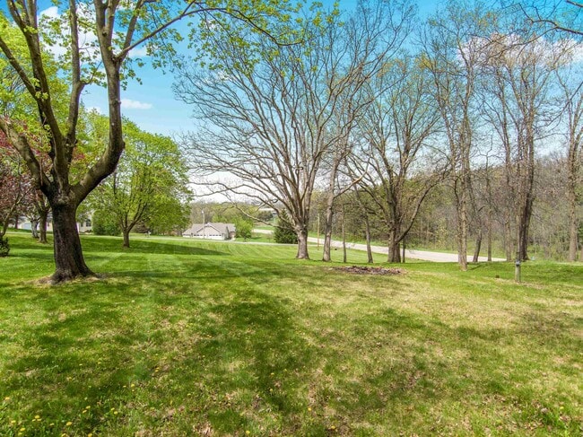 Building Photo - 1870 Sand Ridge Ct