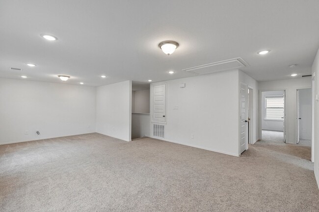 Building Photo - 9658 Caney Trails Rd