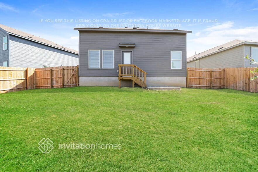 Building Photo - 14407 Muggle Ml