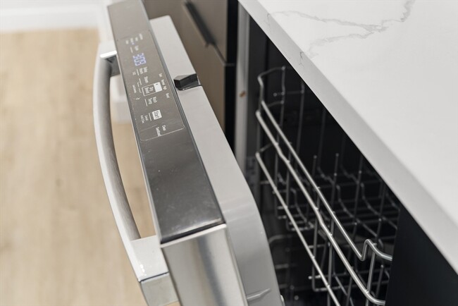 Building Photo - 24-28 Mt Pleasant St