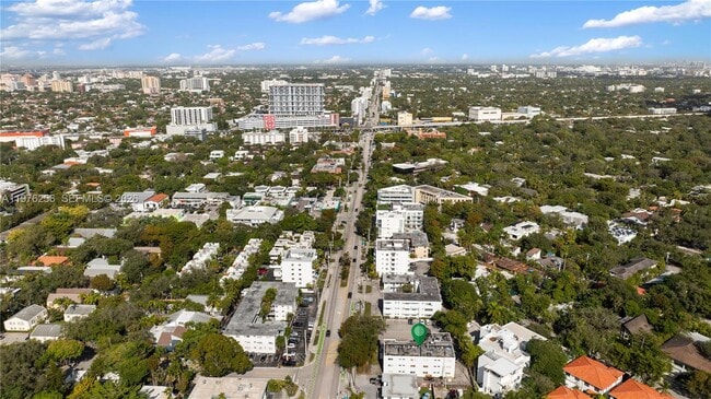 Building Photo - 3101 SW 27th Ave