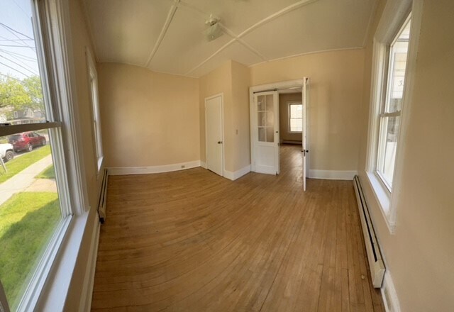 Building Photo - 33 Loomis St