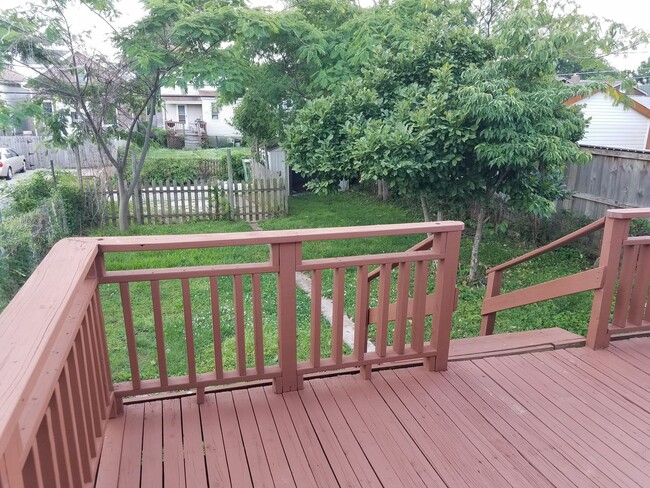 Building Photo - Two Bed/1Bath House