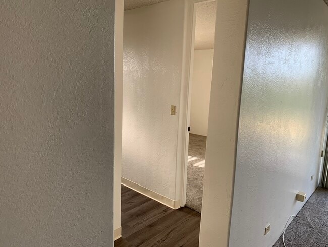 Entry - 98-410 Koauka Loop