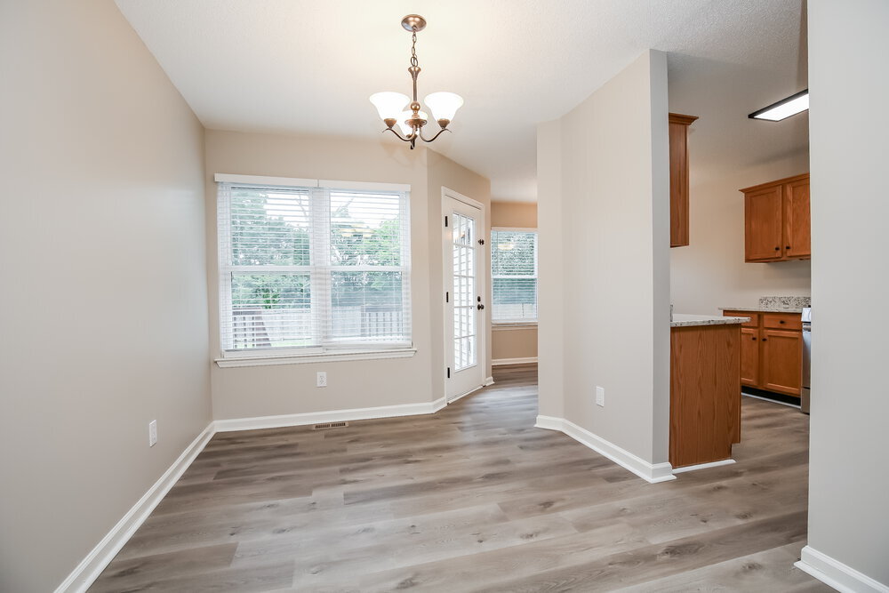 Building Photo - 6628 Shadyview Dr