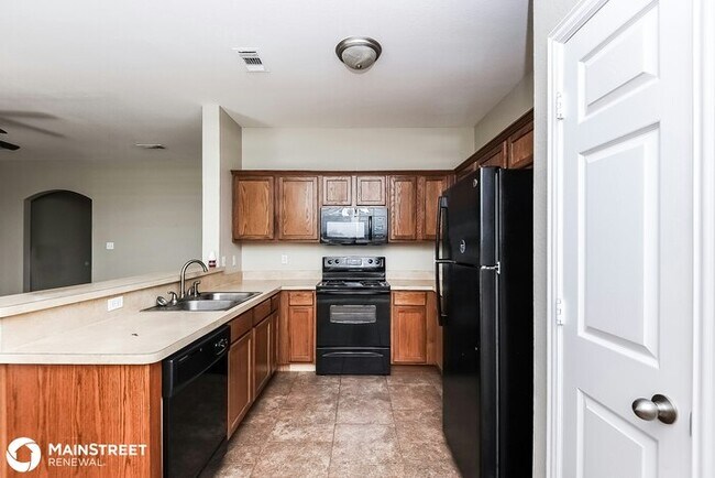 Building Photo - 213 Kennedy Dr, Crowley, TX 76036