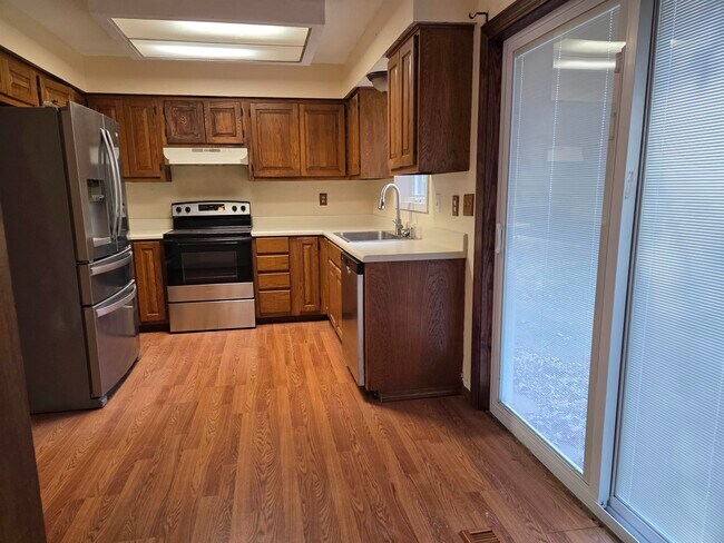 Building Photo - 156 Pottawattamie Dr