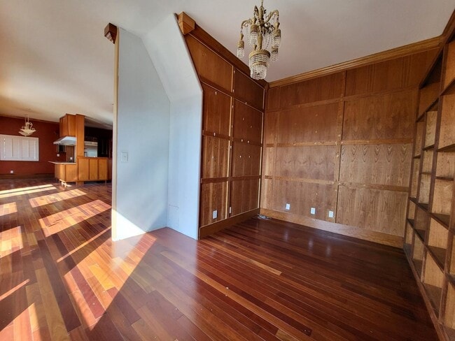 Building Photo - 2014 Vista Ridge Dr