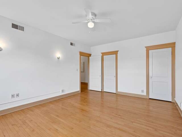 Building Photo - 2217 W Wisconsin Ave