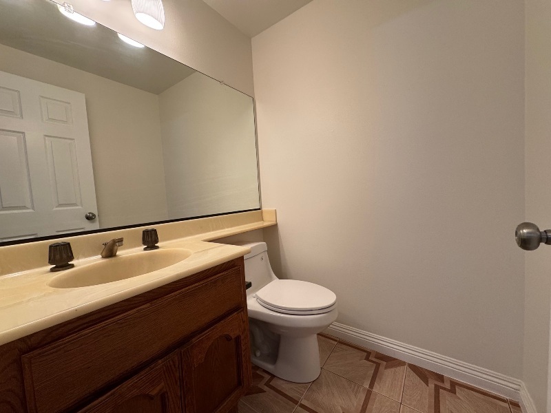 Building Photo - 4035 W 178th St